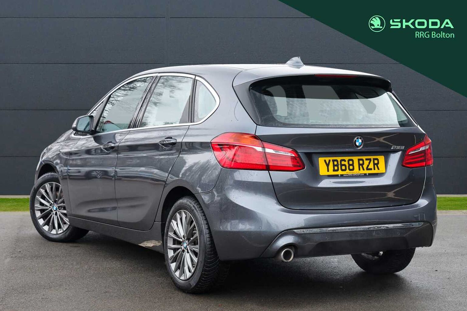 BMW 2 Series 218i Luxury Active Tourer 5-Door