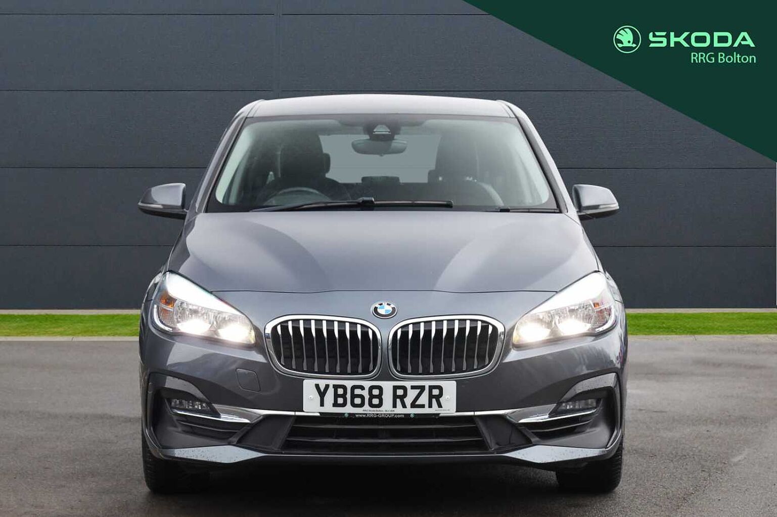 BMW 2 Series 218i Luxury Active Tourer 5-Door