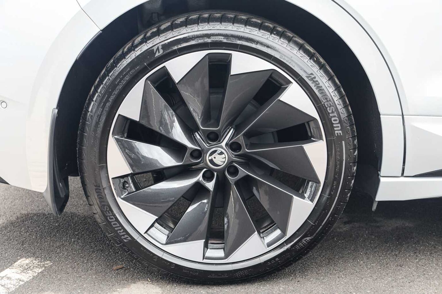 SKODA Enyaq Coupe 210kW 85x Sportline Plus 82kWh 4x4 5dr Auto